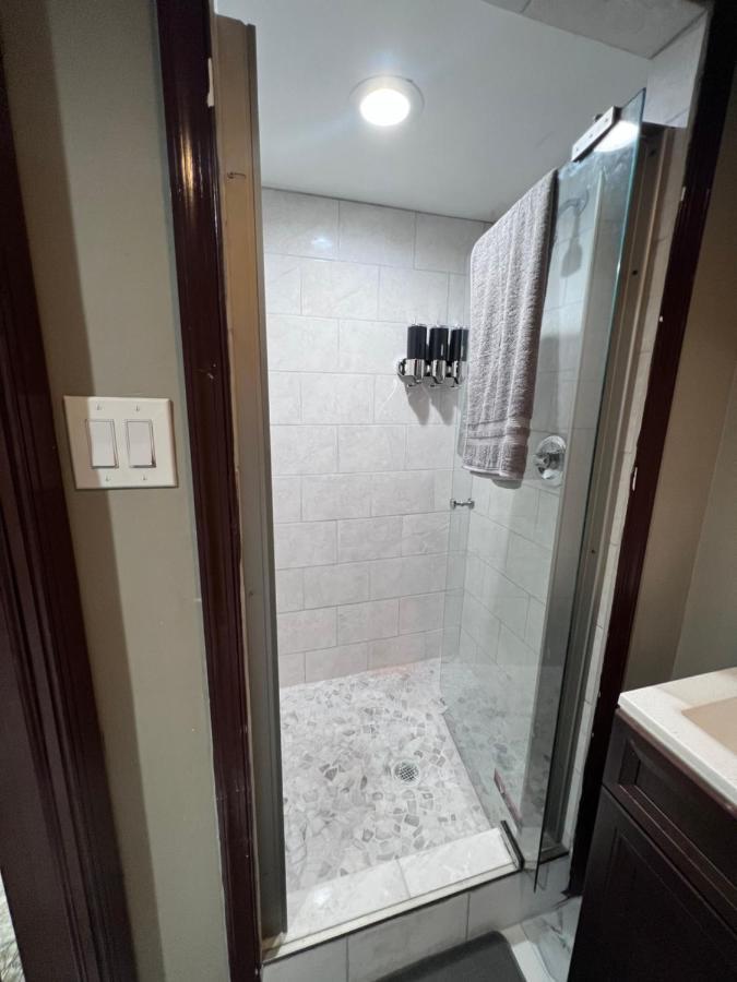 Apartment Luxury 1 Bedroom In *